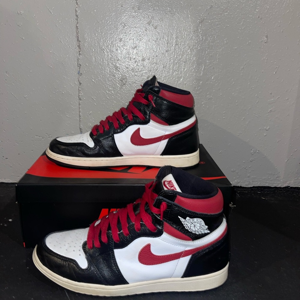 Jordan 1 Gym Red